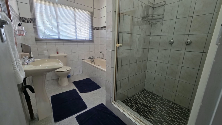 Commercial Property for Sale in Flamwood North West